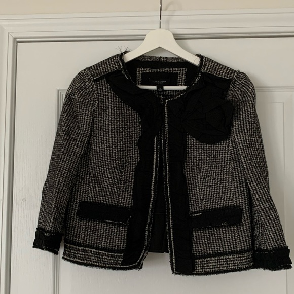 Ann Taylor Black Blazer Jaket Size:2. - Picture 1 of 7